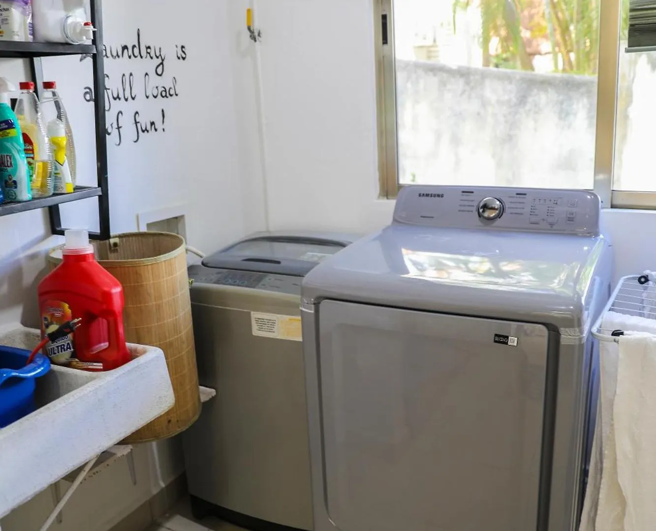 Full Equipped 2 Bdrm Condo In Gated Community & Pool View Playa del Carmen