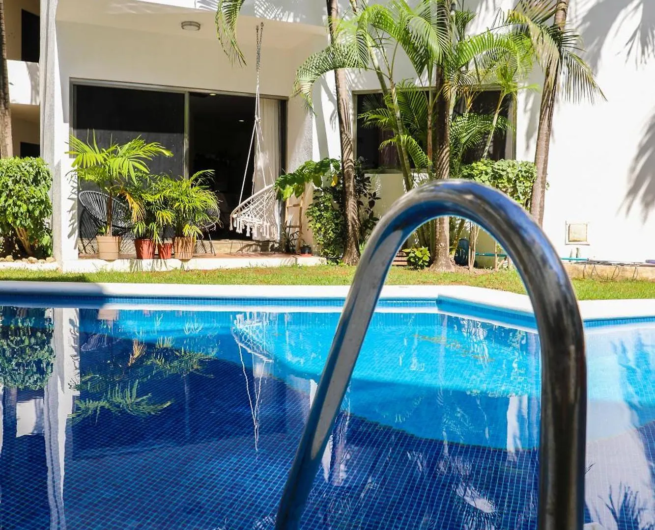 Apartment Full Equipped 2 Bdrm Condo In Gated Community & Pool View Playa del Carmen Mexico