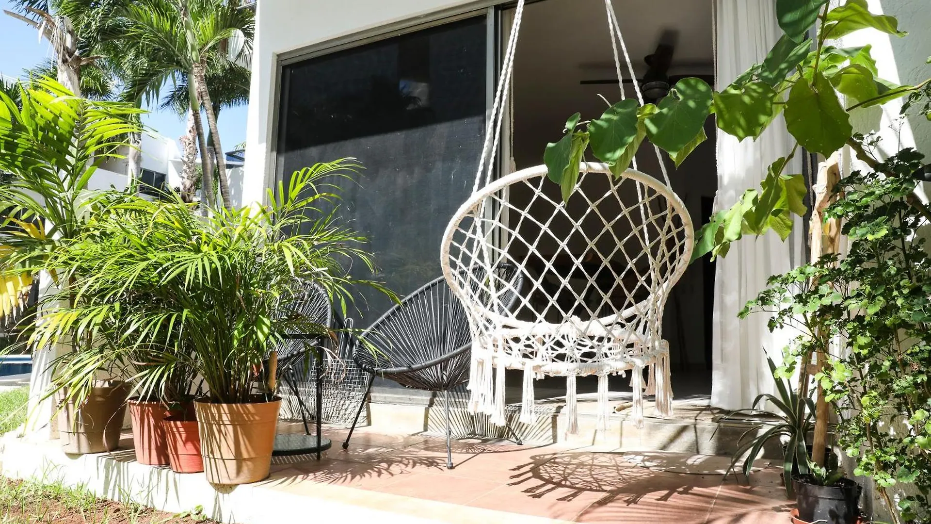 Apartment Full Equipped 2 Bdrm Condo In Gated Community & Pool View Playa del Carmen
